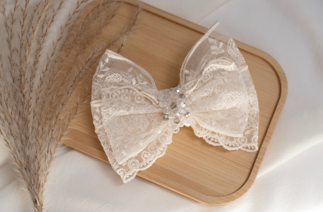 Bentiță Ivory Grace