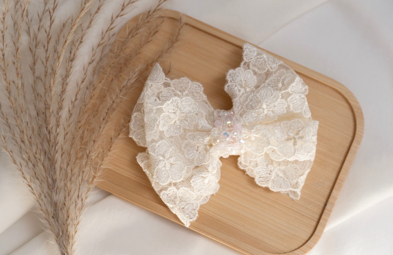 Bentiță Ivory Blossom