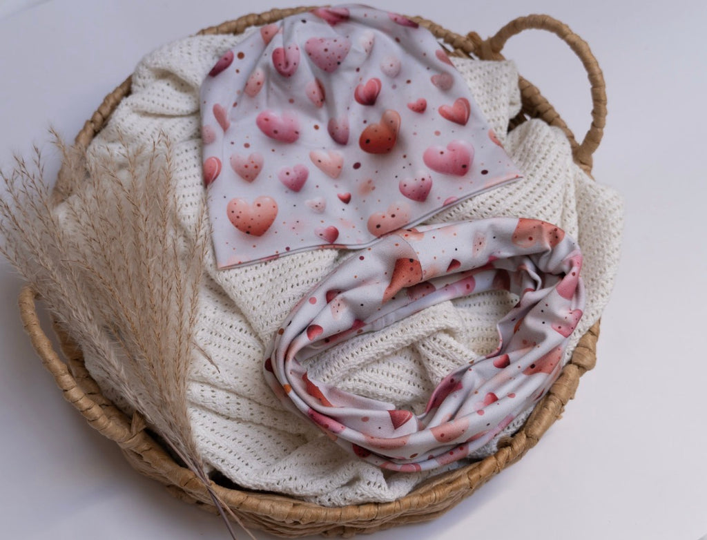 Set Căciuliță & Fular Sweet Hearts